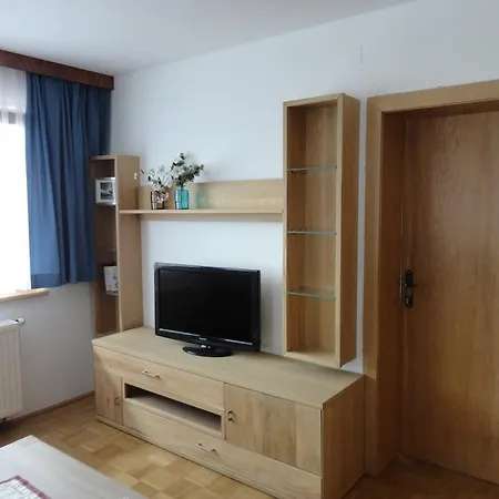 Apartmanhotel Panoramablickhotel - Lakeview Apartments Annenheim