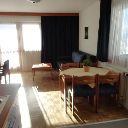 Panoramablickhotel - Lakeview Apartments Apartmanhotel