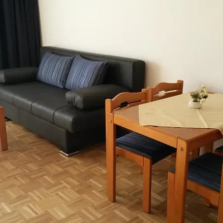 Panoramablickhotel - Lakeview Apartments Apartmanhotel *