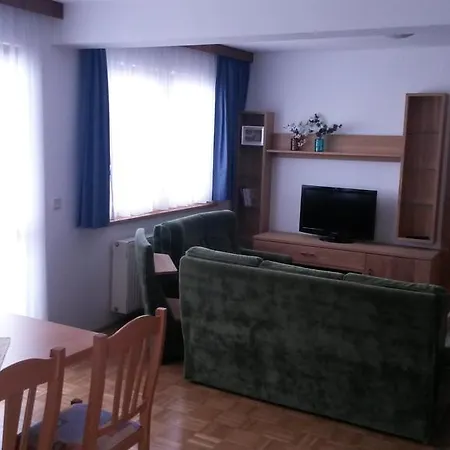 Panoramablickhotel - Lakeview Apartments Annenheim