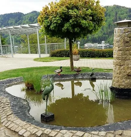 Aparthotel Panoramablickhotel - Lakeview Apartments Annenheim